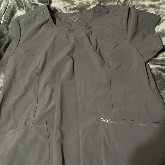 Cherokee Infinity Scrub Set - Picture 2 of 2